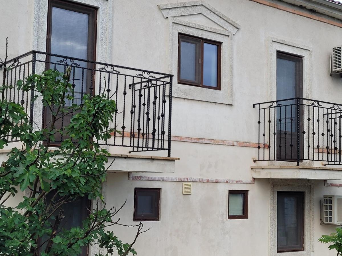 Vila Caviar Hotel Sulina Exterior photo